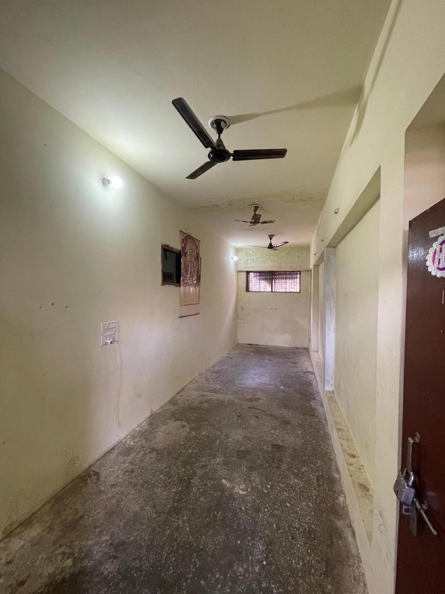 Shree Krishna Garden Hotel Jhusi Exterior photo